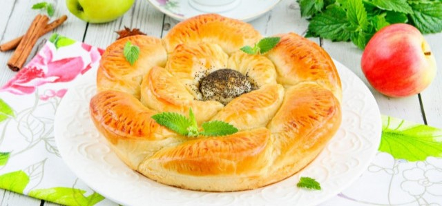 zakrytyi-pirog-s-yablokami-iz-drojjevogo-testa_1699462307_0_max (640x299, 182Kb)