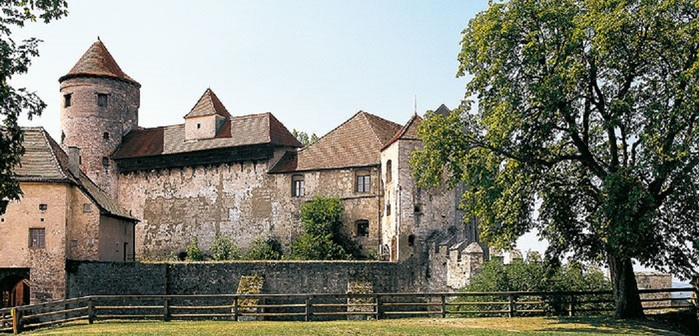 hauptburg-mit-bergfried700 (900x536, 135Kb)