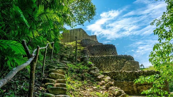 Caracol Temple and Archeological Reserve, San Ignacio, Cayo District, Belize (700x393, 499Kb)