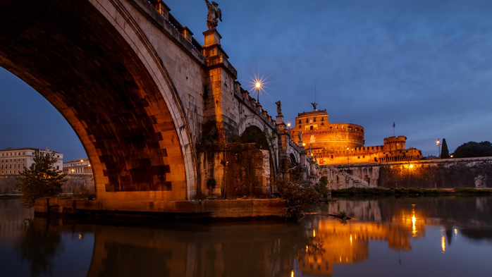 Castle of Holy Angel and Holy Angel Bridge over the Tiber River at dawn, Rome, Italy (700x393, 281Kb)