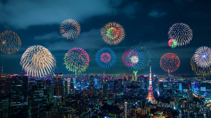 City night view and skyrocket fireworks, Shinjuku Ward, Tokyo, Japan (700x393, 428Kb)