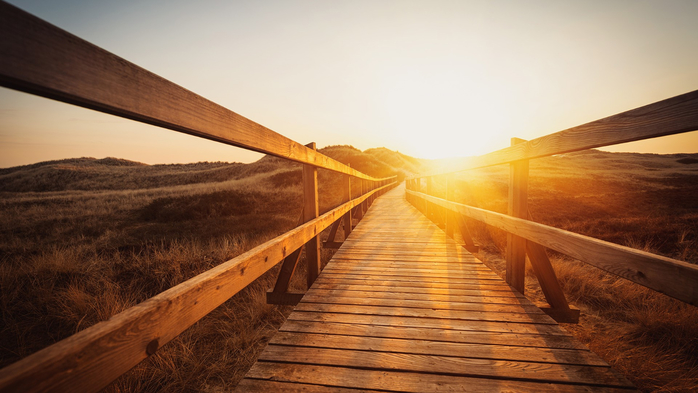 Boardwalk through the dunes into the sun, Germany (700x393, 295Kb)