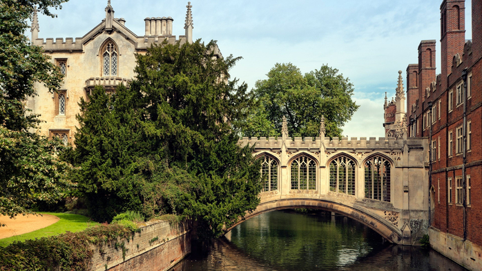 Bridge of Sighs at Saint Johns College, Cambridge University, England, UK (700x393, 434Kb)