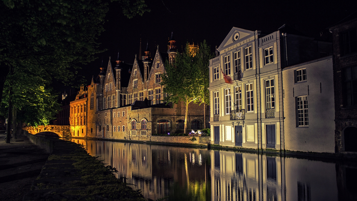 Bruges at midnight (700x393, 361Kb)