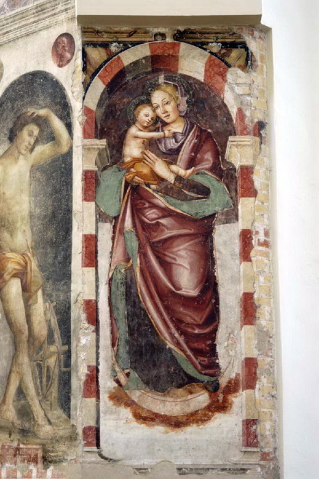 1512-1514 Madonna con Gesù Bambino Affreschi del pilastro con figure di Santi, XVI secolo. Duomo di P (466x700, 138Kb)