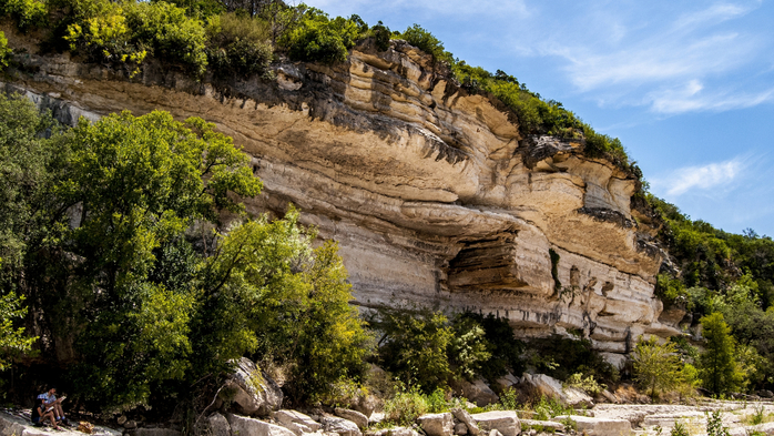 Greenbelt Cliffs (700x393, 453Kb)