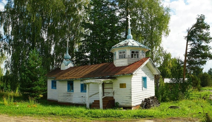 Мокрая Горка. Часовня прав. Прокопия, XVIII в. (700x405, 377Kb)