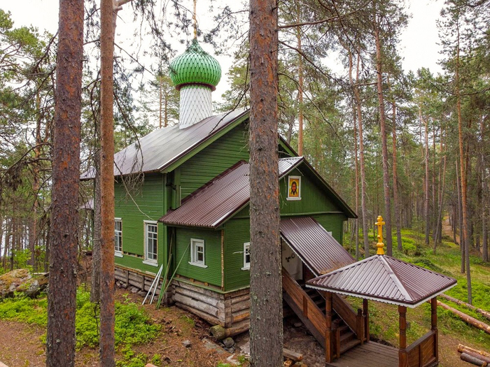 Кий, остров. Ц. Всех Святых, 1661 г. у Кийского Крестного монастыря (фото 1) (700x525, 518Kb)