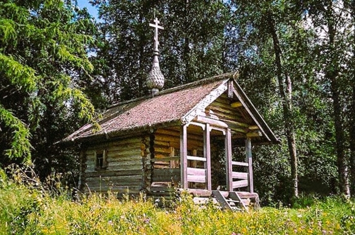 Городское, урочище. Часовня Димитрия Солунского, XIX в. в д. Городская (700x464, 328Kb)