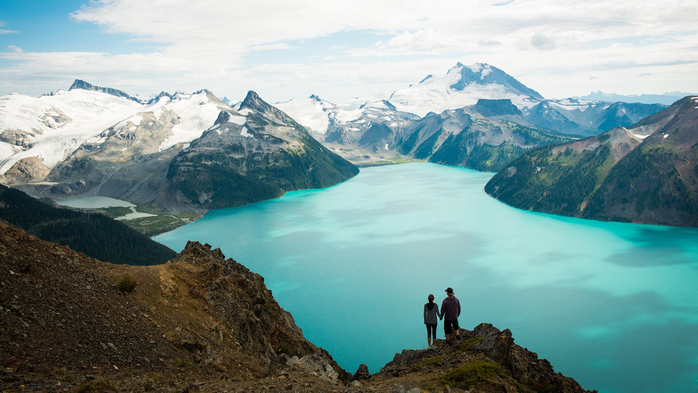 Stunning hike, view of lake in Garibaldi Provincial Park, British Columbia, Canada (700x393, 325Kb)