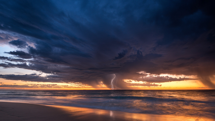 Summer Storm Perth, Australia (700x393, 275Kb)