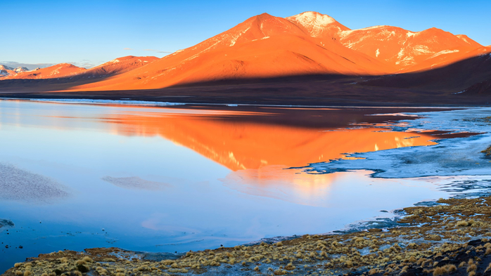 Sunrise over Laguna Colorada, Bolivian Altiplano, Andes, Bolivia (700x393, 318Kb)