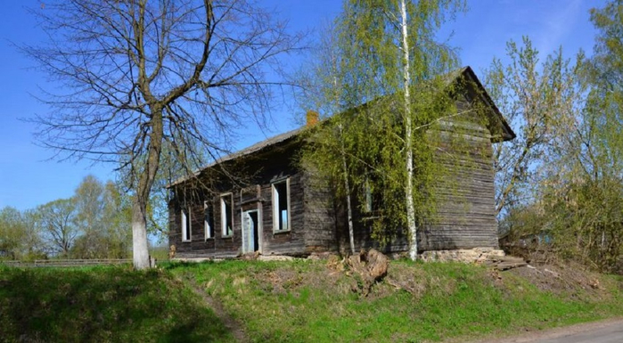 Норино. Церковь Успения Пресвятой Богородицы,1866 г. (700x385, 348Kb)