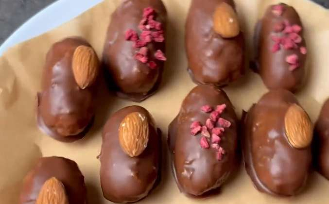 Шоколадные конфеты из сгущенки и орехов5 (677x420, 138Kb)