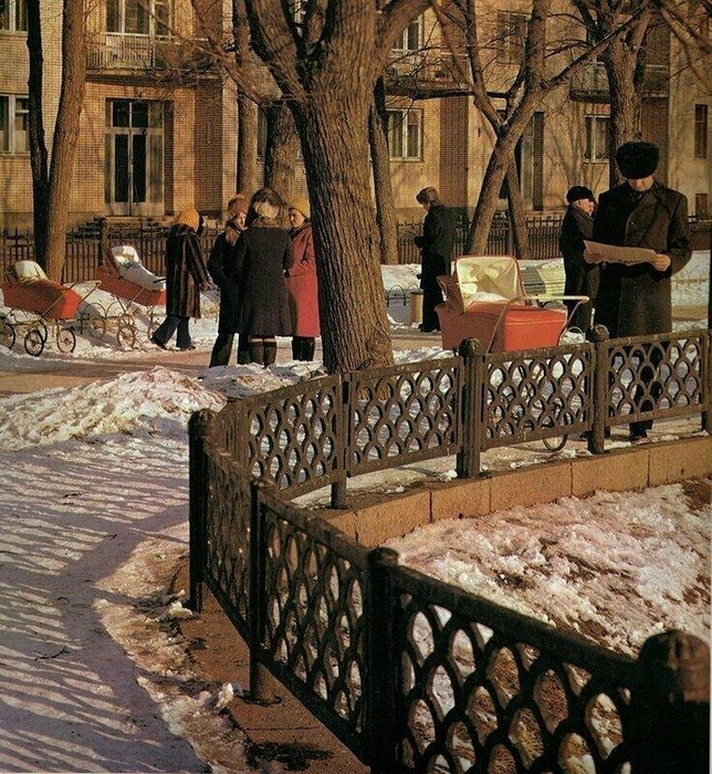 ссср На Патриарших, Москва 1973 год (644x700, 621Kb)