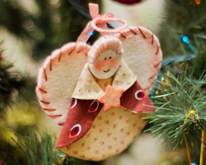 Рождественские АНГЕЛЫ - текстильные игрушки для елочки (4) (699x559, 303Kb)