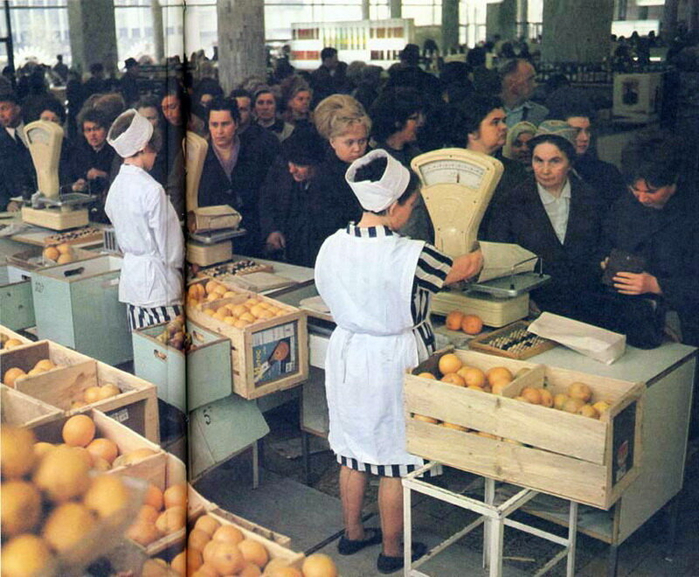 ссср В гастрономе Новоарбатский, Москва 1974 год (700x577, 458Kb)
