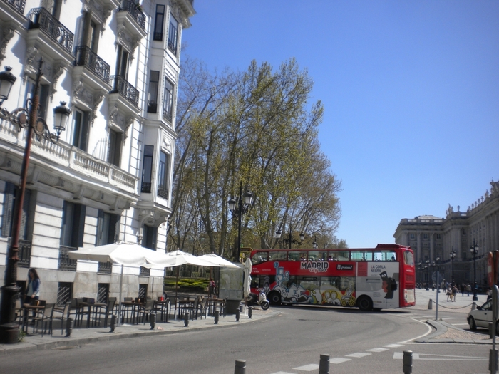 4878453_madrii5 (700x525, 295Kb)