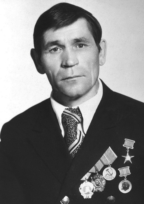 1932Lisakov_Mikhail_Ivanovich (494x700, 163Kb)