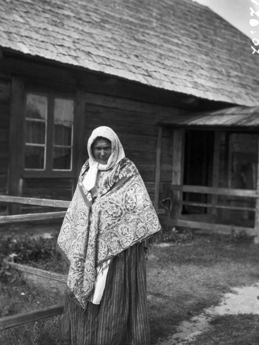  оссия Латышская крестьянка, 1902 год (525x700, 192Kb)