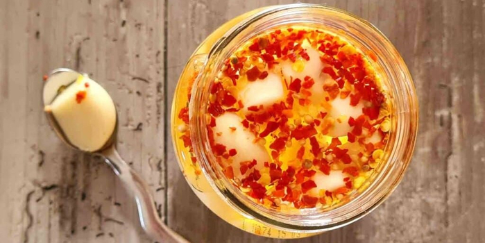 Chili-Pickled-Garlic-1024x827 (700x350, 246Kb)