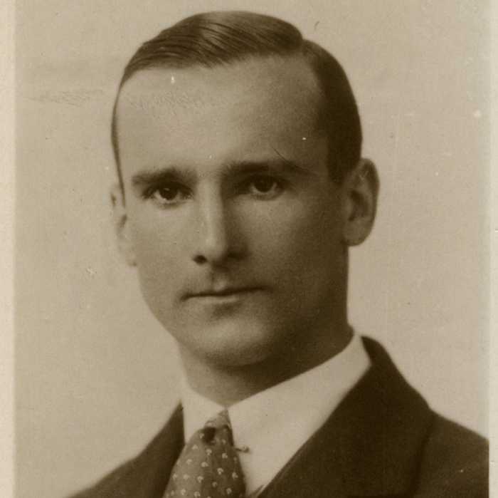Robert Cedric Sherriff (700x699, 19Kb)