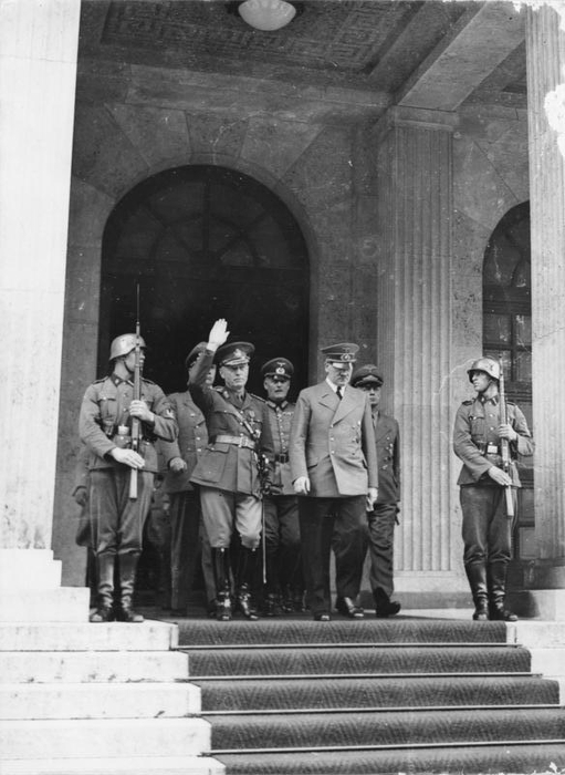 Ion_Antonescu_bei_Hitler (511x700, 203Kb)