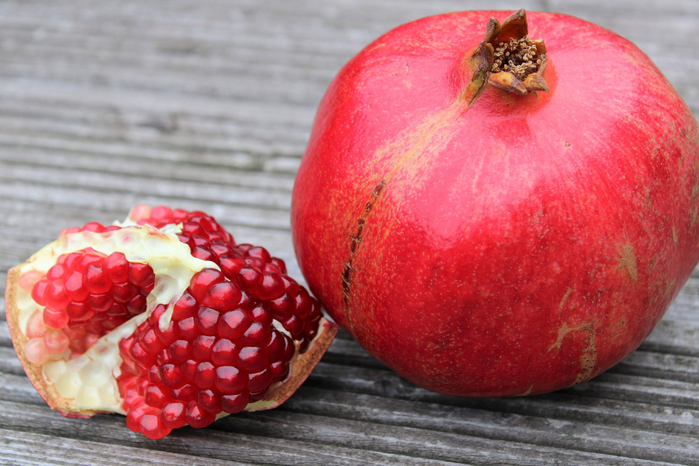 Jan10_2019_Pixabay_Pomegranate (700x466, 424Kb)