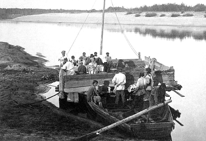  оссия Паром на реке Сура, 1879 год (700x481, 218Kb)