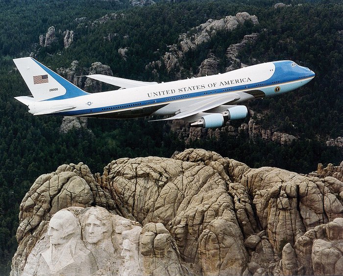 ? Air Force One ?? (700x563, 154Kb)