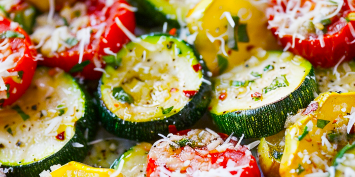 Roasted-Garlic-Parmesan-Zucchini-Squash-and-Tomatoes-6 (700x350, 483Kb)