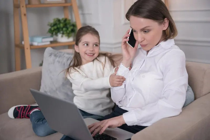 play-me-busy-concentrated-mother-talking-phone-her-daughter-sitting-near-her-serious-mother-talking-phone-116382974 (700x467, 202Kb)