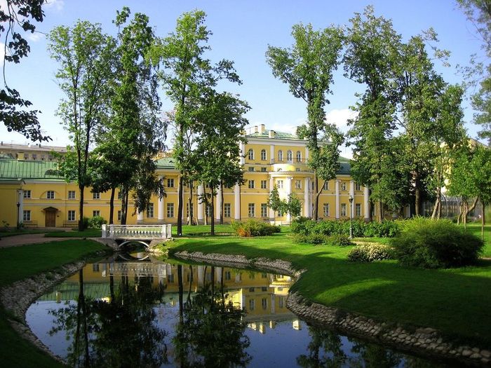 Museum-Estate_of_Gabriel_Derzhavina._Polish_garden._1 (700x525, 114Kb)