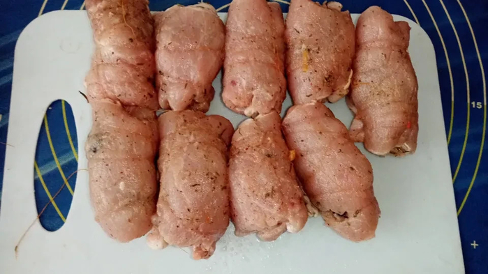 The rolls are rolled up (700x393, 257Kb)