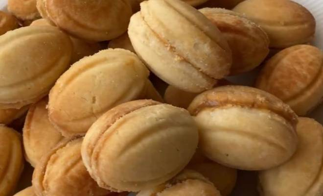 Домашнее печенье орешки со сгущенкой в электрической орешнице4 (660x400, 126Kb)