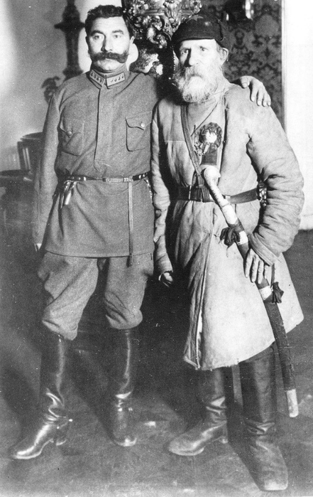 ссср Буденный и Гуляев - два героя Гражданской (441x700, 211Kb)