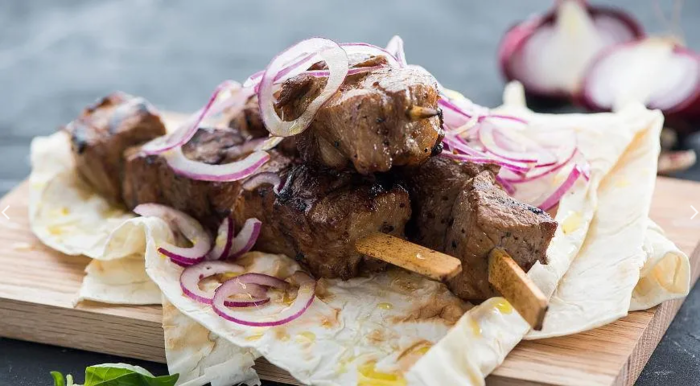 3085196_Screenshot_20250422_at_120106_Shashlik_iz_svinoi_sheiki_v_yablochnogorchichnom_marinade_poshagovii_recept_s_foto_na_1020_kkal (700x386, 442Kb)