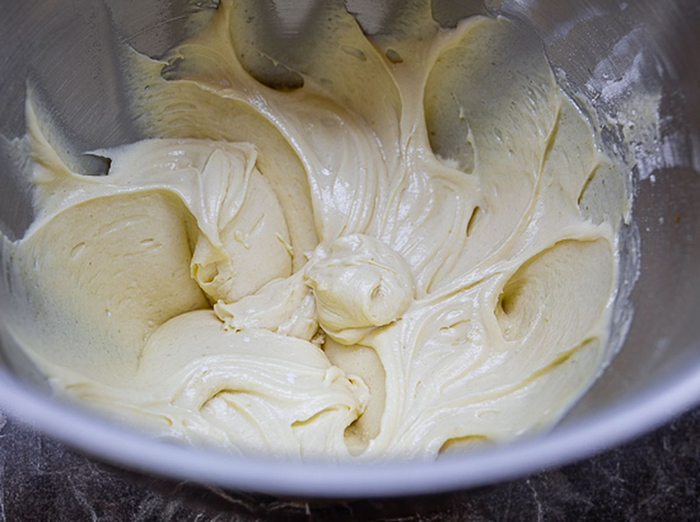 pirog-s-orehovo-korichnoi-nachinkoi-2 (700x522, 309Kb)