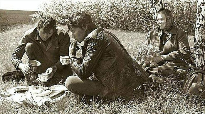 ссср На природе, 1978 год (700x390, 364Kb)