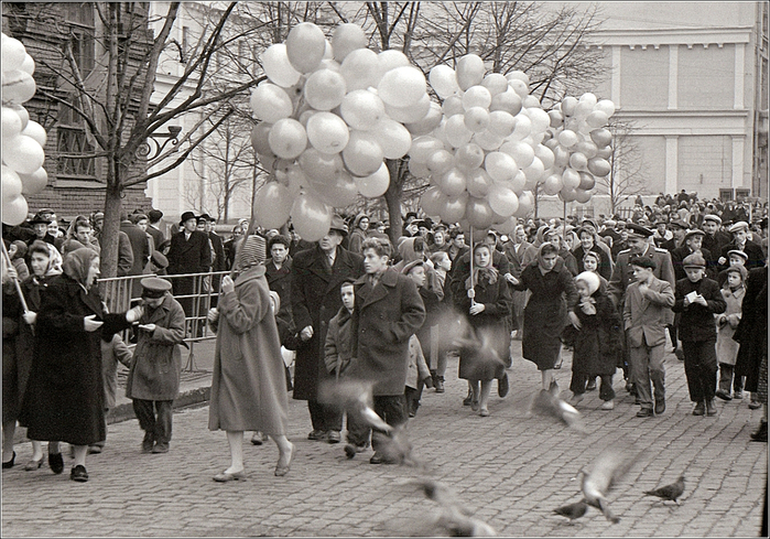 ссср Первомай в Москве, 1959 год (700x489, 486Kb)