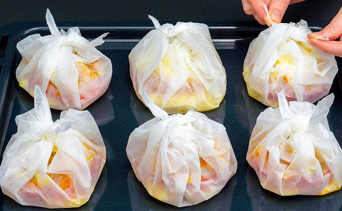 куриное мясо в бумажных мешочках- эффектное приготовление 1 (700x433, 373Kb)