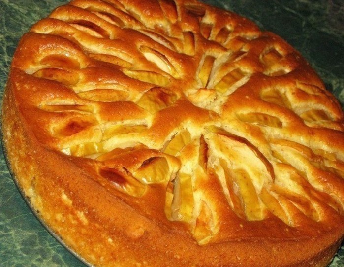 Ochen-vkusnaya-sharlotka-lentyayka (700x542, 112Kb)