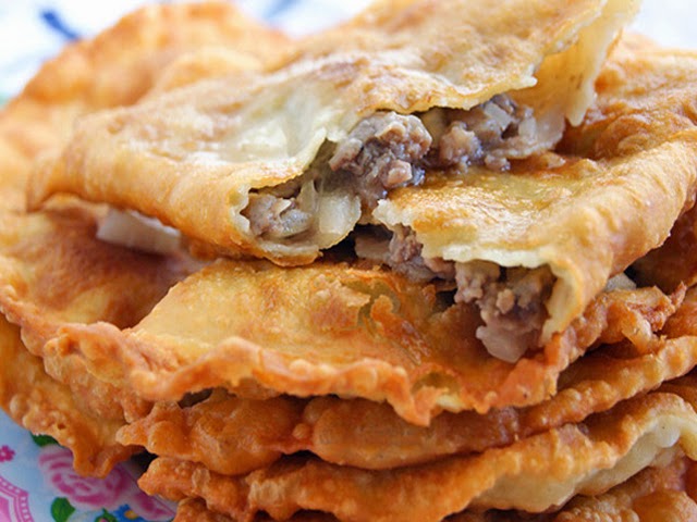 POTRYASAYUSHHIE-CHEBUREKI-NA-KEFIRE (640x480, 66Kb)