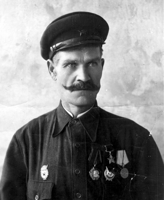 ссср Гвардии капитан Константин иосифович Недорубов, донской казак. в 1 мировую полный Георгиевский кавалер, во вторую 11 раней (573x700, 206Kb)