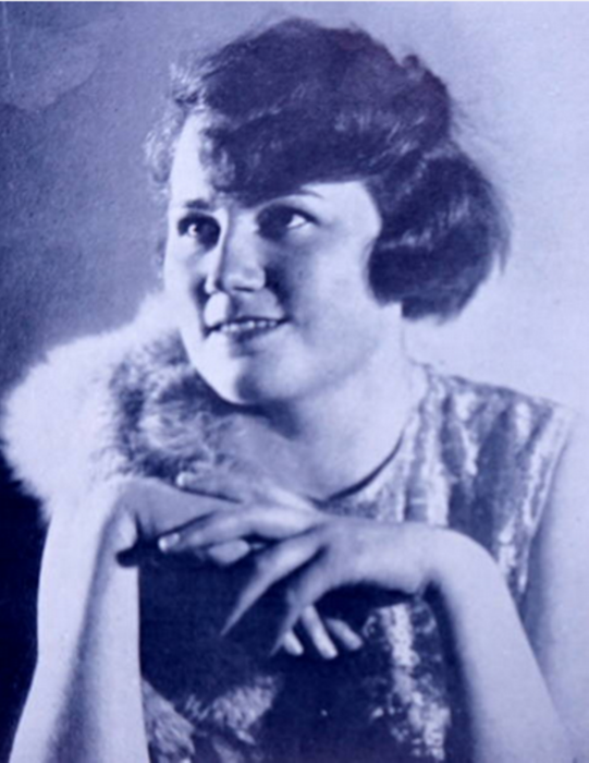 Screenshot 2025-05-09 at 17-48-45 25 Geli Raubal Stock Photos High-Res Pictures and Images - Getty Images (541x700, 445Kb)