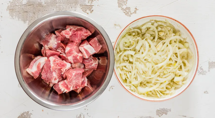 3290568_Screenshot_20250510_at_085732_Shashlik_iz_svinini_s_vinnim_yksysom_poshagovii_recept_s_foto_na_447_kkal (700x386, 409Kb)