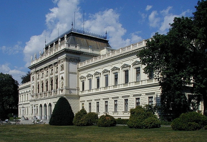 Грац.Университет Карла и Франца (700x481, 291Kb)