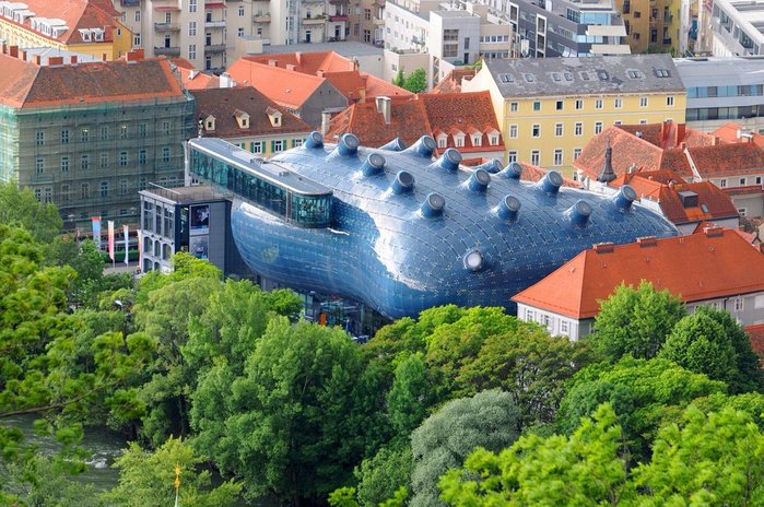 Грац. Kunsthaus Graz (700x464, 116Kb)