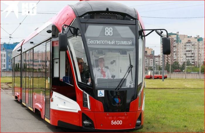 3109898_tram_ymnii (700x454, 63Kb)