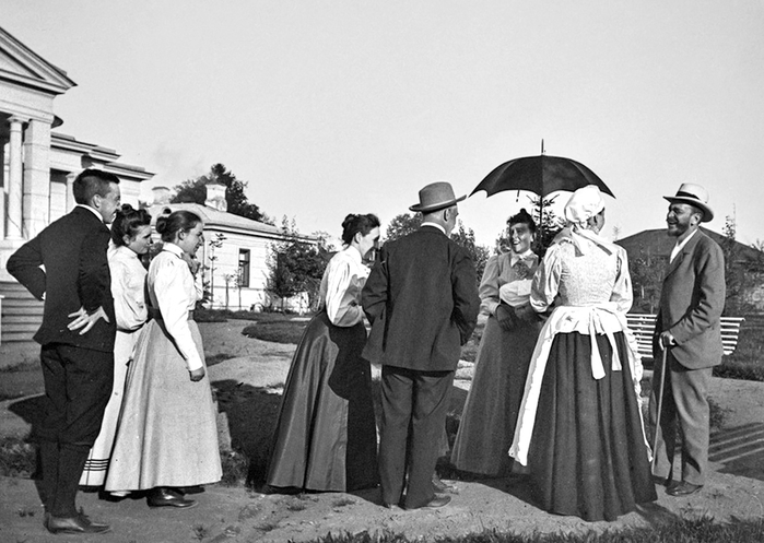  оссия В имении Шиловых. Мытищи, Московская губерния 1898 год (700x497, 220Kb)